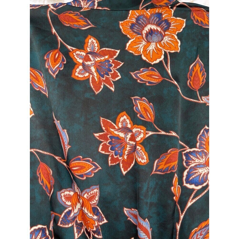 BCBGMAXAZRIA Floral Wrap Dress size medium - Picture 11 of 12